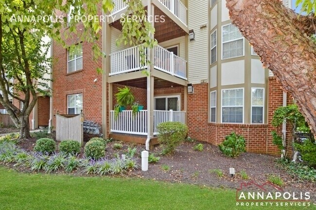Building Photo - 621 Admiral Dr