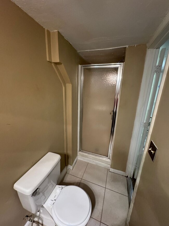 Building Photo - 37 Ty Dr