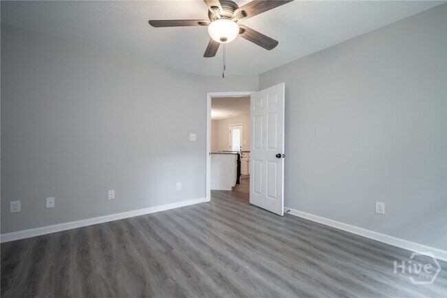 Building Photo - 2400 Rays Church Rd