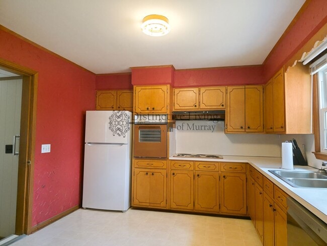 Building Photo - Attention Front Porch Sittin' Lovers- 2 bed 1 bath house in the country in Hazel