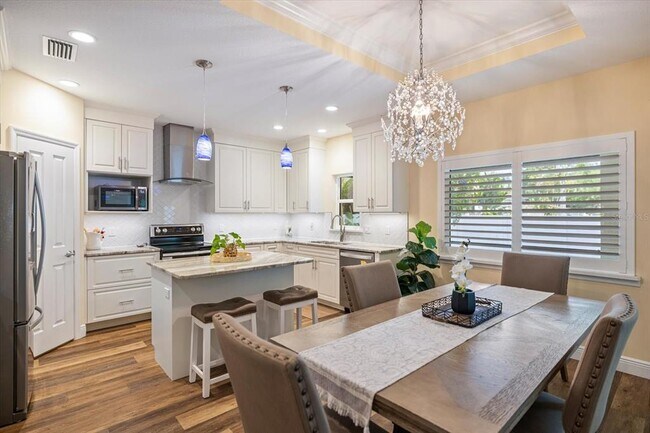 Building Photo - 2339 Datura St