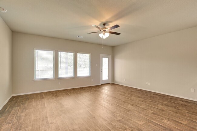 Building Photo - 13845 Rock Island Trl