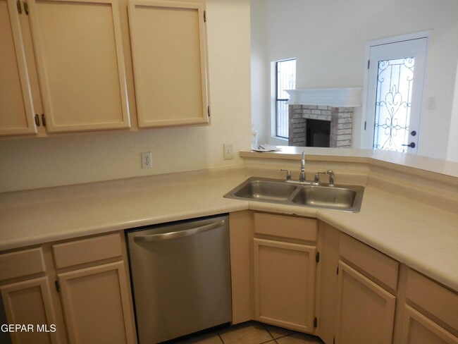 Building Photo - 11629 Kristy Weaver Dr