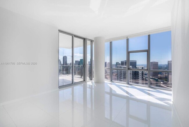 Building Photo - 851 NE 1st Ave