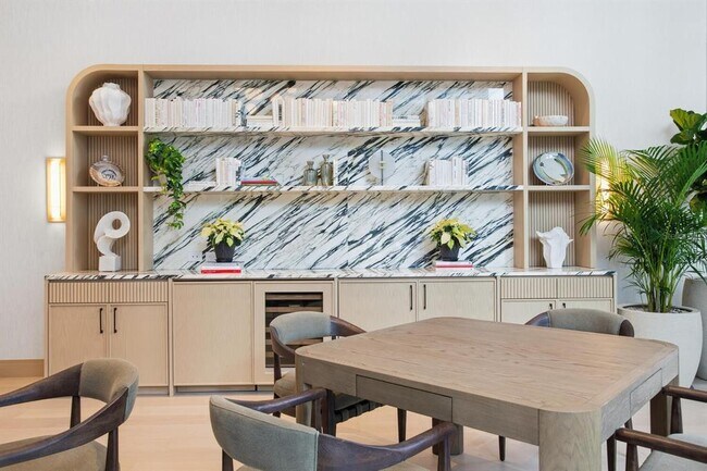 Building Photo - 3015 S Ysabella Ave