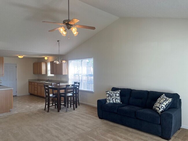 Building Photo - Spacious 3-Bedroom Home with Loft & Large Backyard!