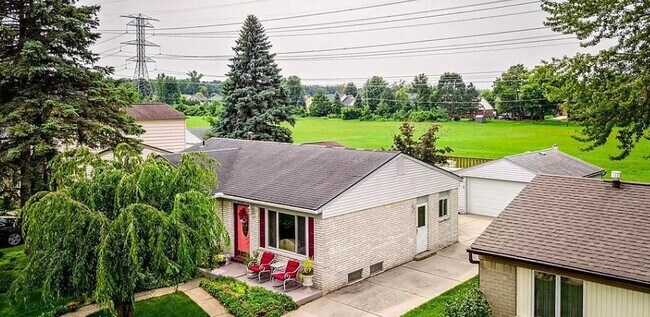 Building Photo - 9768 Jackson St