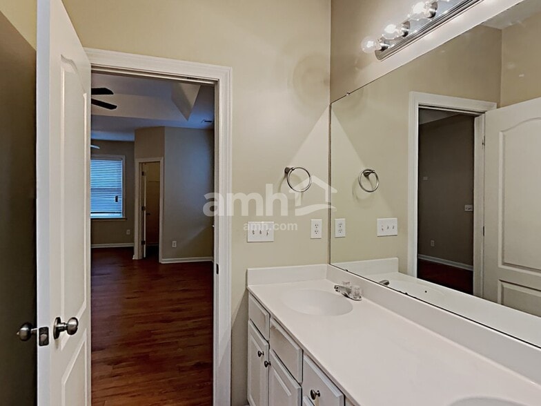 Building Photo - 3455 Arbroath Dr