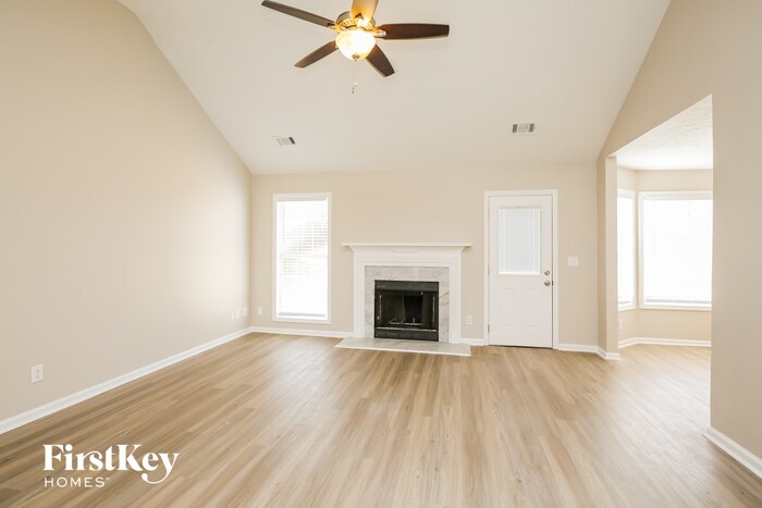 Building Photo - 1510 Smoke Hill Dr NE