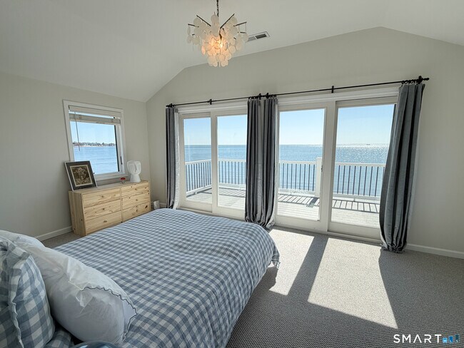 Building Photo - 18 Field Ct