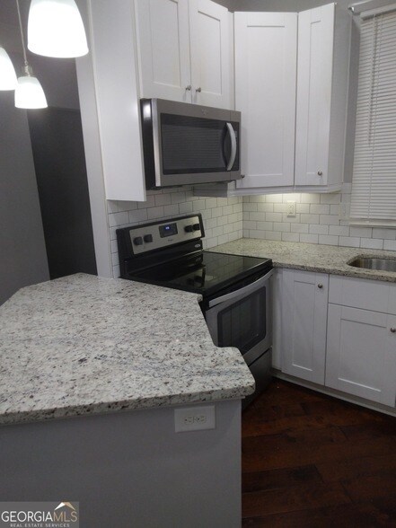 Building Photo - 10 Perimeter Summit Blvd