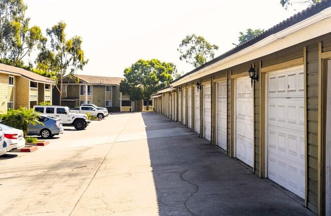 Building Photo - 524 Telegraph Canyon Rd