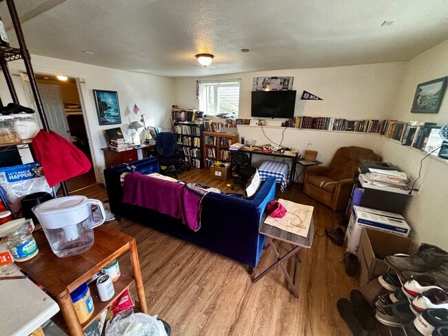 Building Photo - 621 S Jefferson St