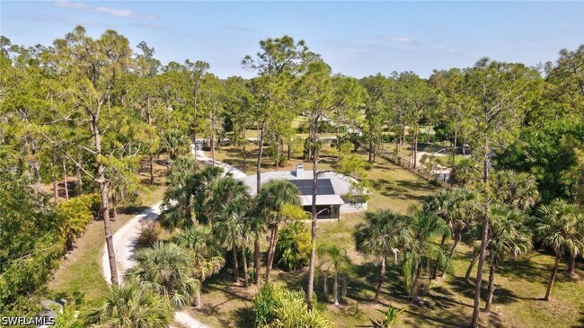 Building Photo - 3520 2nd Ave NE