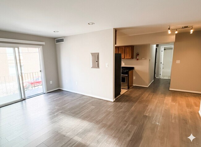 Building Photo - 2025 Move-In Special – $200 Off First Month’s Rent!! Spacious and Convenient 2-Bedroom Condo in M...