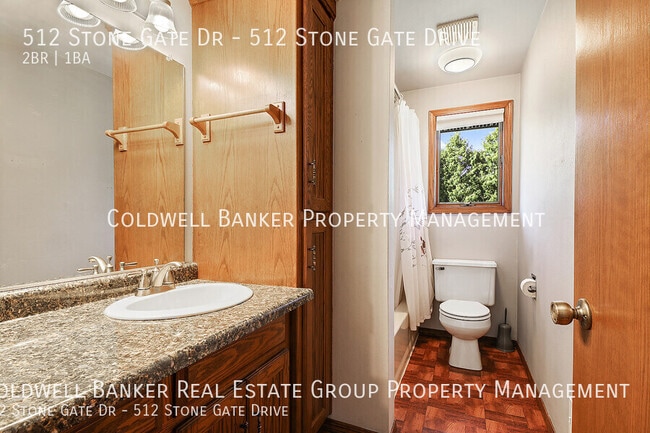 Building Photo - 512 Stonegate Dr