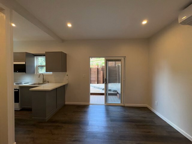 Building Photo - 538 Virginia St