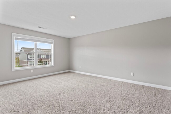 Building Photo - Fenced Yard, Zionsville Schools, Pet Friendly