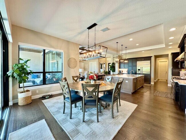 Building Photo - 10605 Sabella Dr