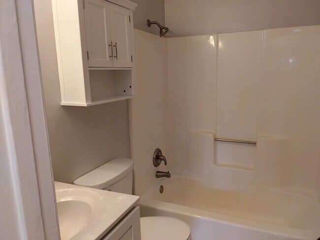 Building Photo - 4331 NC-24