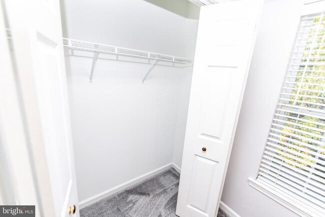 Building Photo - 614 Tuckahoe Creek Ct