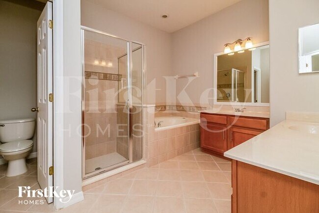 Building Photo - 14832 Faberge Dr