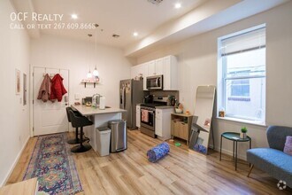 Building Photo - Two Bed Queen Village Apartment