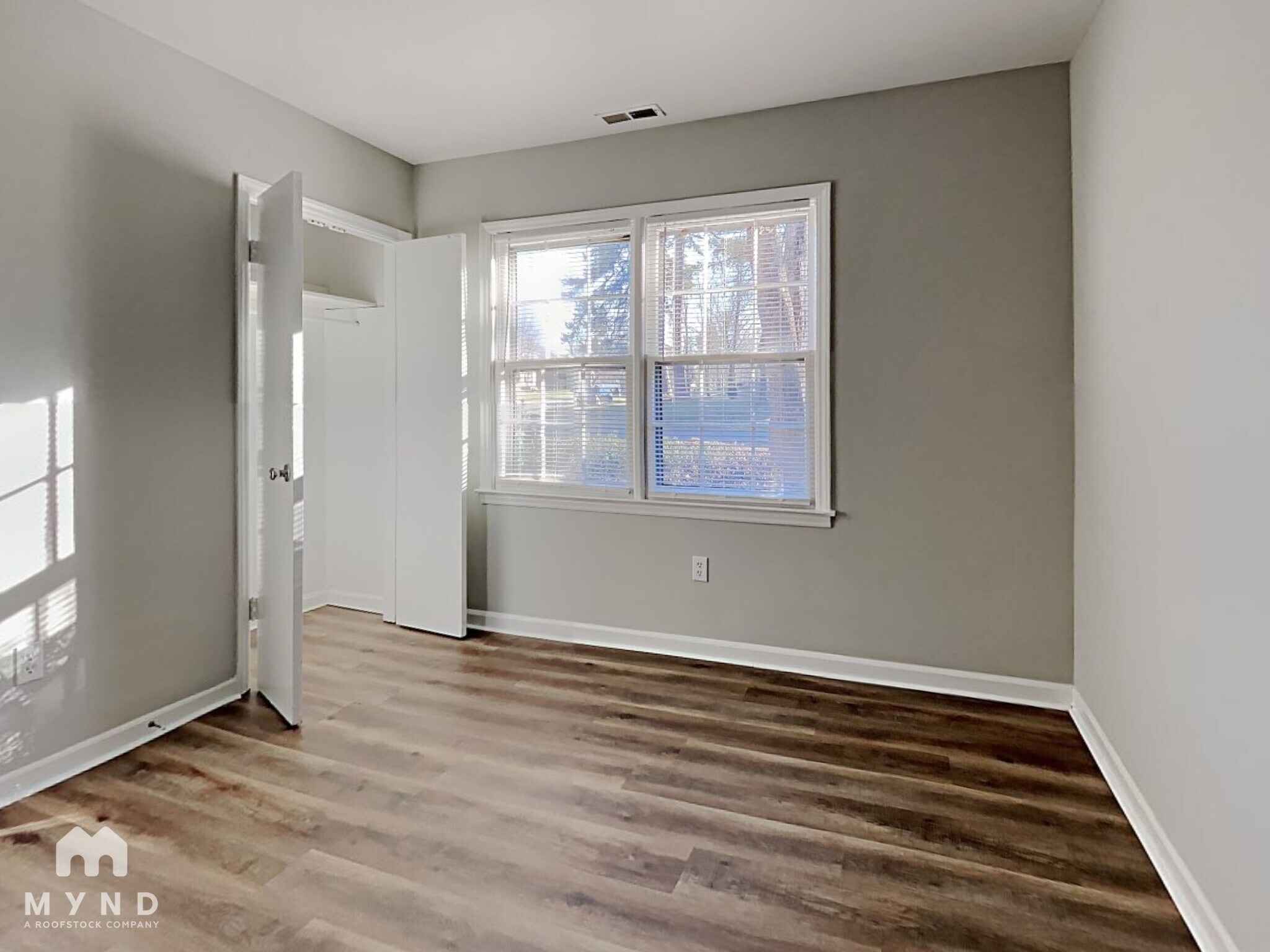 Building Photo - 6815 Saddle Ridge Rd