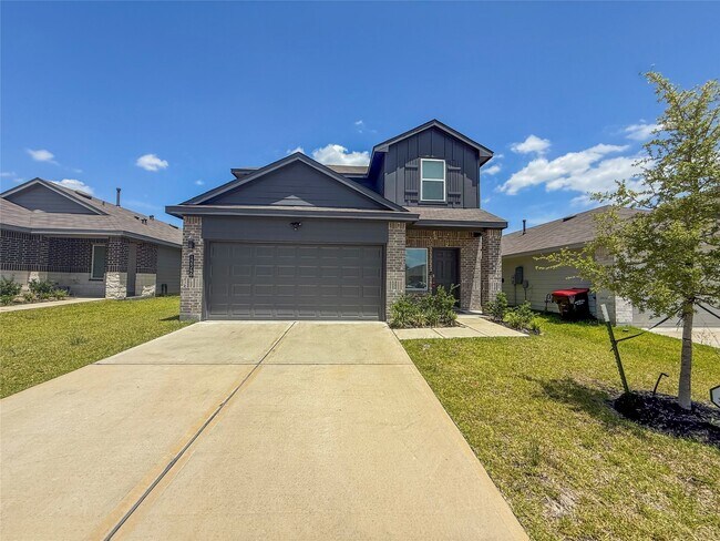 Building Photo - 12346 TRANQUIL Pnes Dr