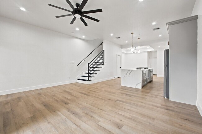 Building Photo - 4217 Hare St