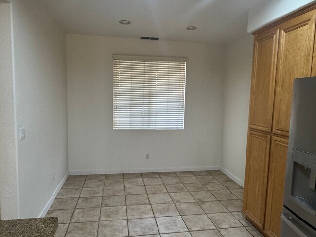 Building Photo - 4317 Spring Creek Ct