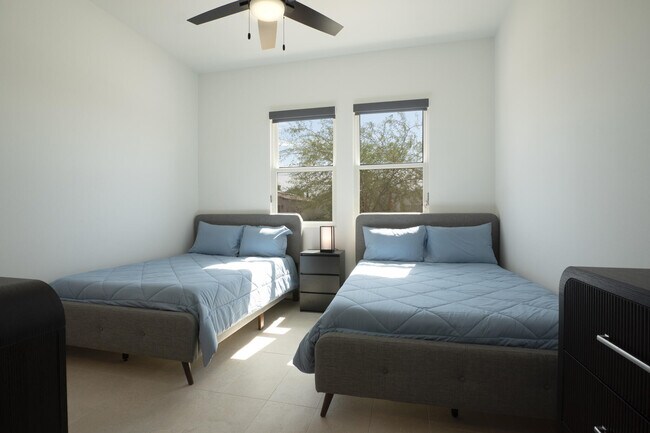 Building Photo - 57535 Cherrywood Pl