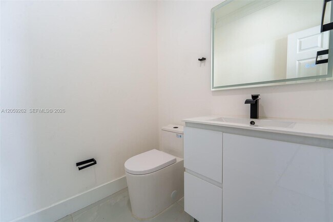 Building Photo - 15699 SW 54th Ct