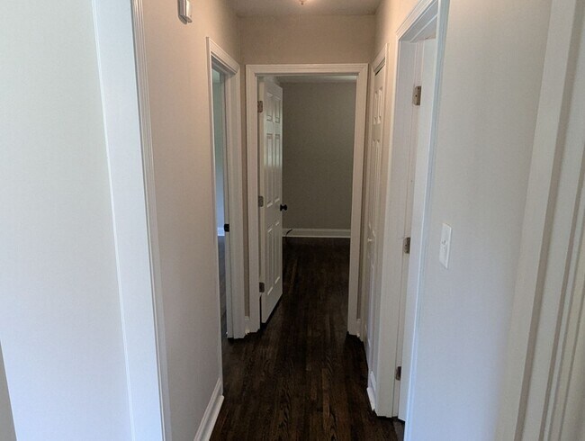 Building Photo - 109 Poplar Trl
