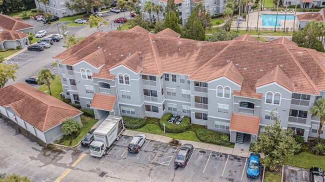 Primary Photo - 18001 Richmond Pl Dr