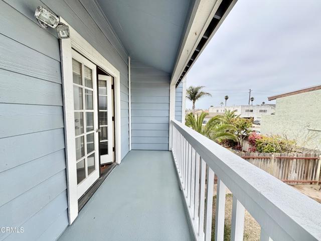 Building Photo - 864 Dunes St
