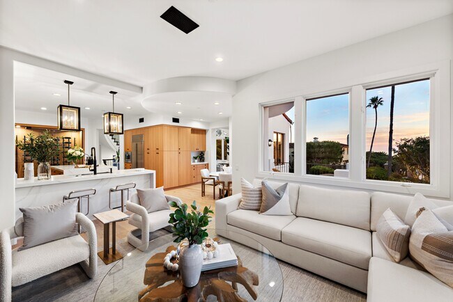 Building Photo - 84 Sidney Bay Dr