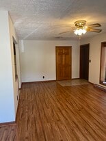 Building Photo - 151 Dorton Jenkins Hwy