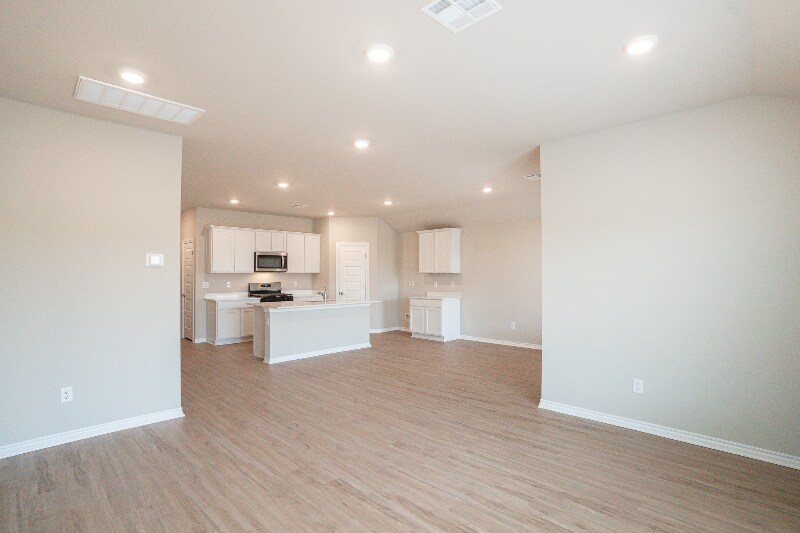 Building Photo - 2912 Firefly Dr