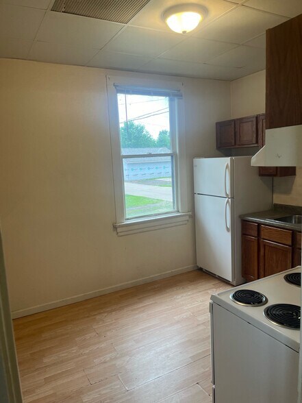 Building Photo - 718 Saint Andrew St