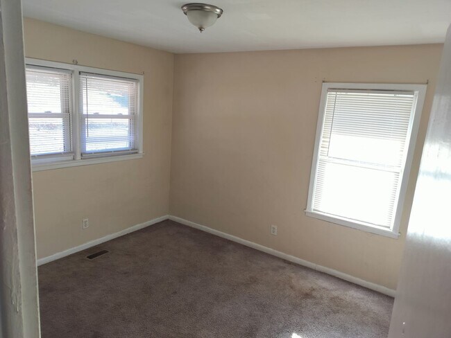 Building Photo - Village, home