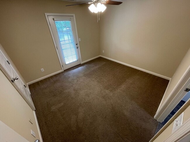 Building Photo - PRE-LEASING FOR AUGUST 2026!