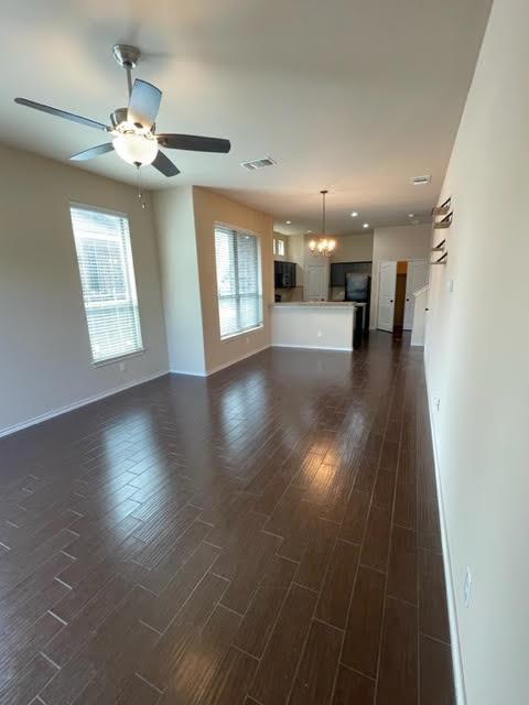 Building Photo - 118 Creekside Villa Dr