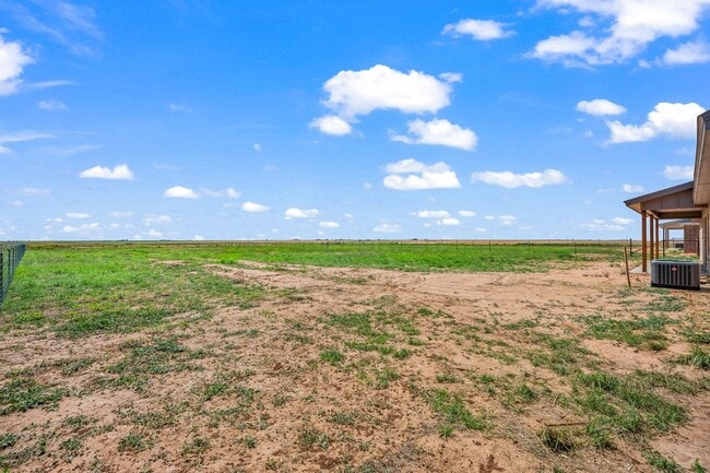 Building Photo - Country Living In Idalou ISD!