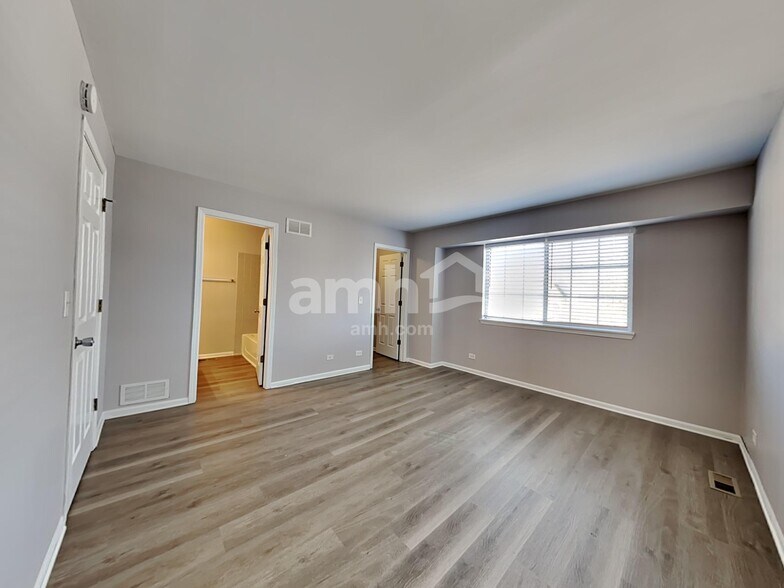 Building Photo - 15 Larkspur Ct