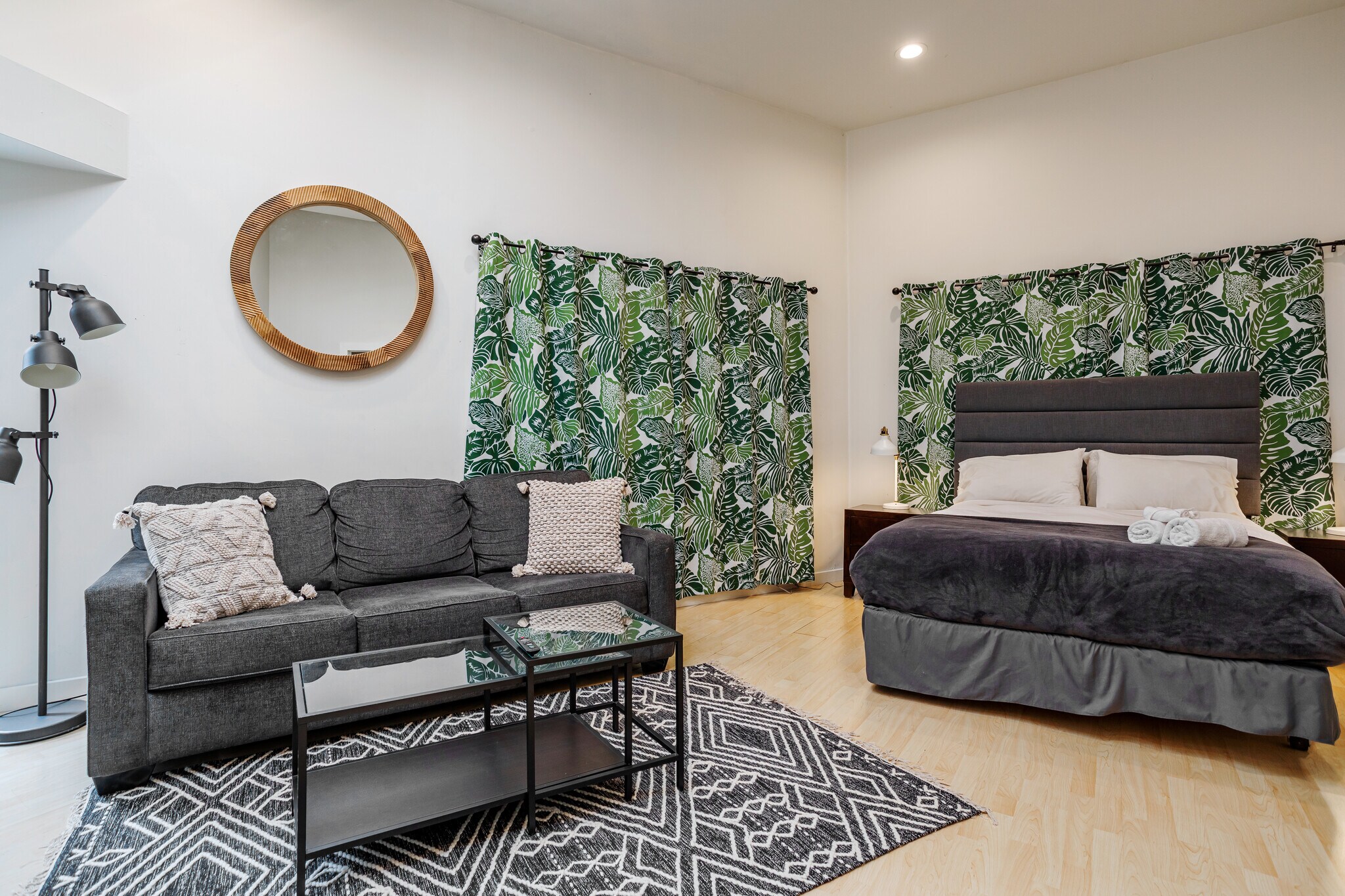 Building Photo - 1806 Washington Way