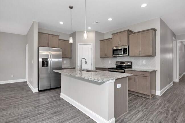 Building Photo - 153 Cherry Laurel Dr