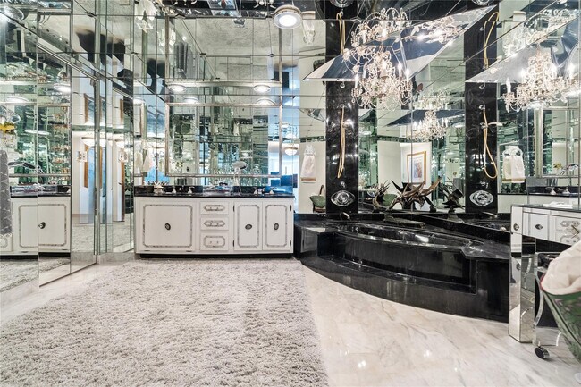 Building Photo - 1920 S Ocean Dr