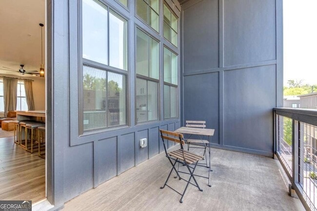 Building Photo - 912 Brees Ct