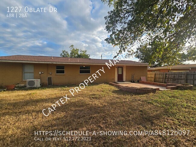 Building Photo - 1227 Oblate Dr